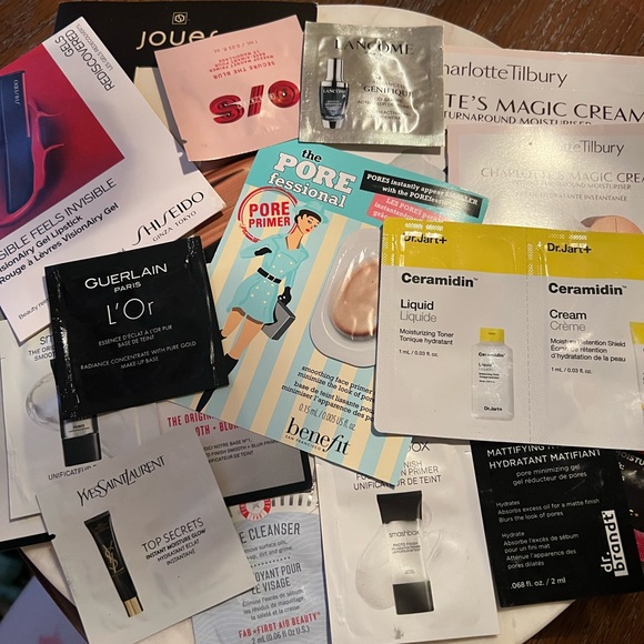 20 piece ultimate luxury beauty sampler set! 💄 - Picture 2 of 3